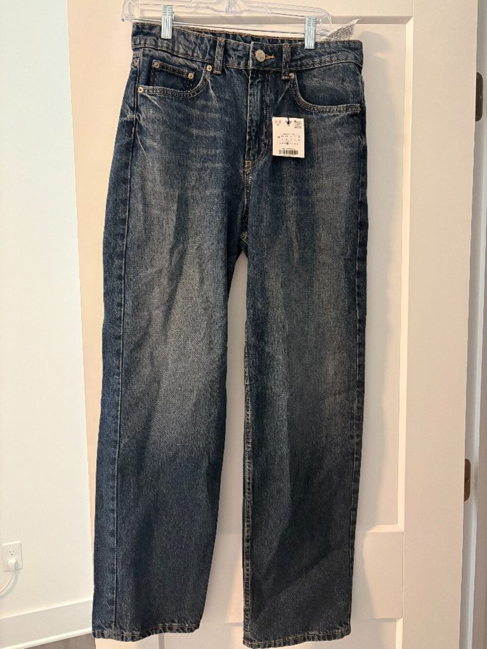 Zara Mom Fit jeans, size 6